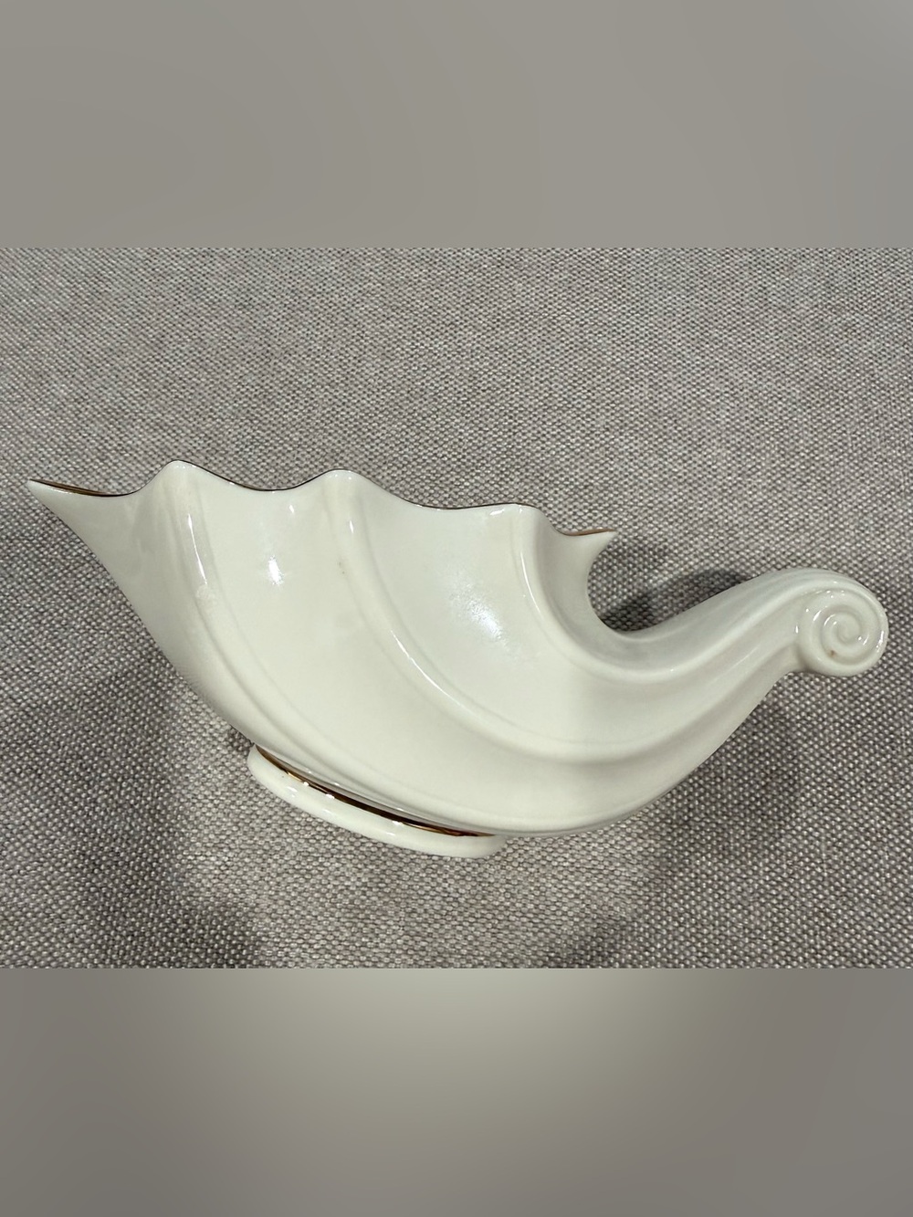Lenox Cream cornucopia Ceramic dish with Gold Accent